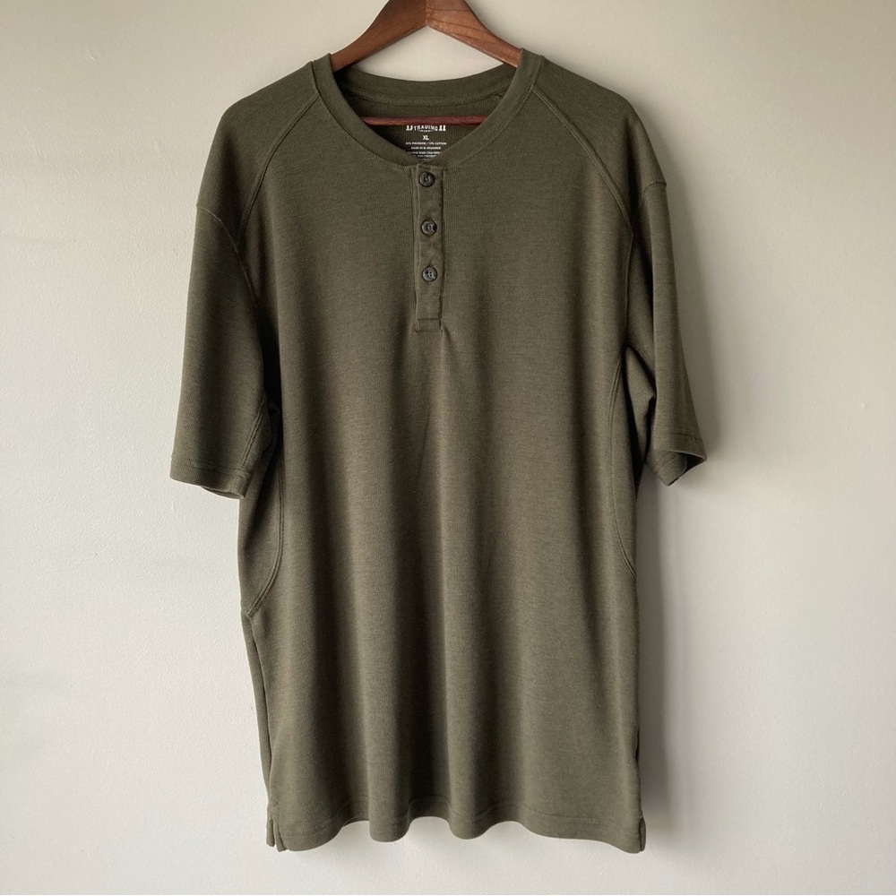 Duluth Trading Co Olive Green Short-Sleeve Henley Men’s XL
